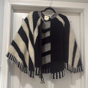 Black and white cape